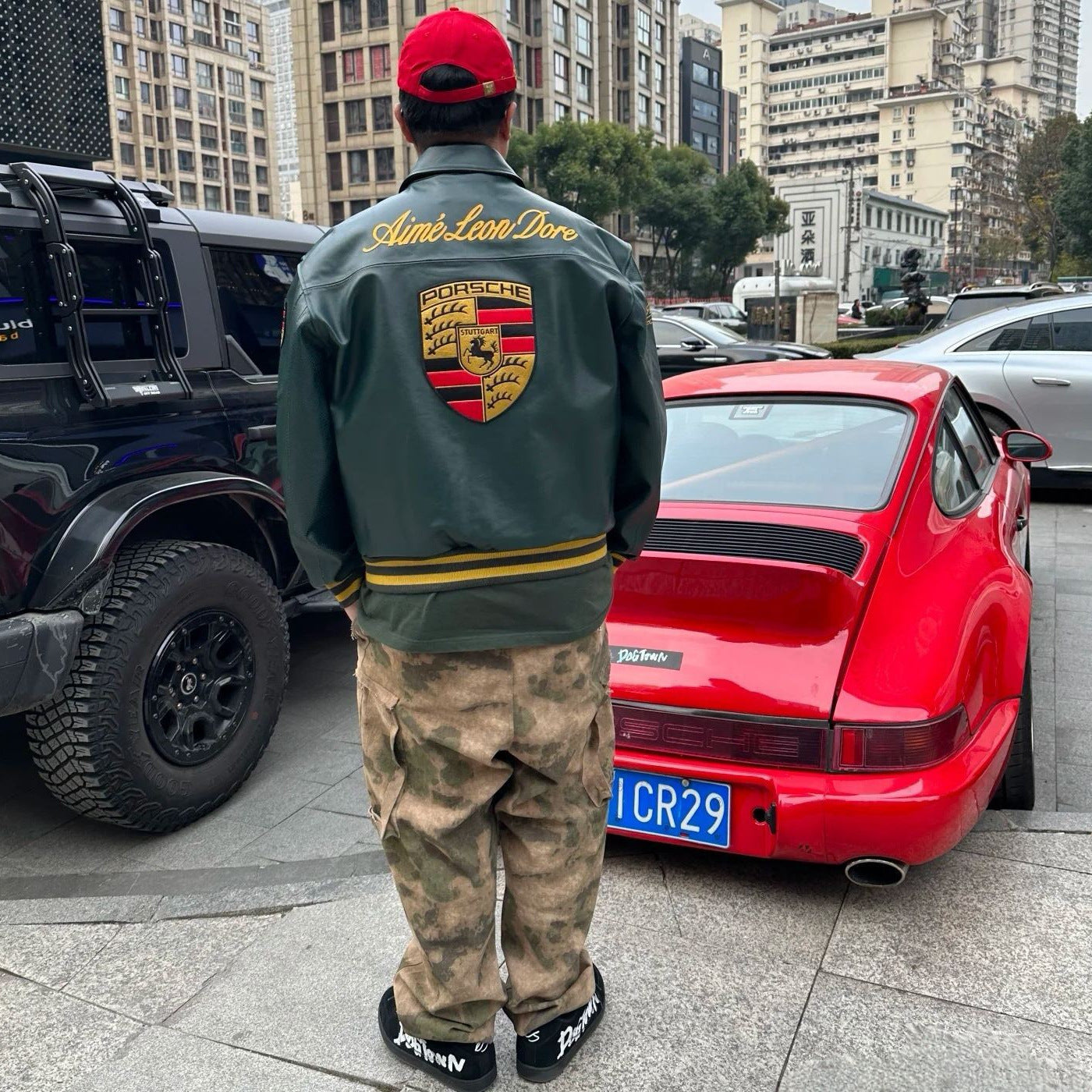Porsche Signature‑Jacke – Stilvoll & langlebig Spot Vintage James Car Culture Heavy ‮ Two Pounds ‬ Fanglian Joint Insurance ‮ Jesi ‬ Racing Jacke