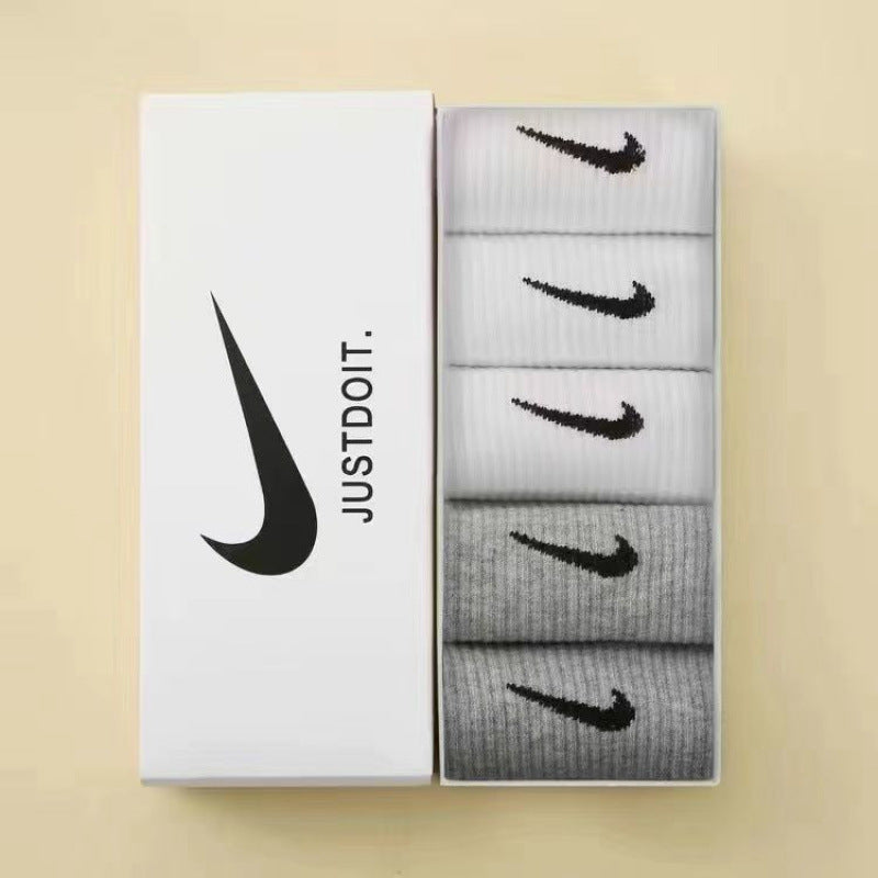 Free Nike Socks come with one shoes order Boxed socks men's and women's ins cotton anti-odor versatile medium socks autumn running sweat-absorbing sports socks student stockings