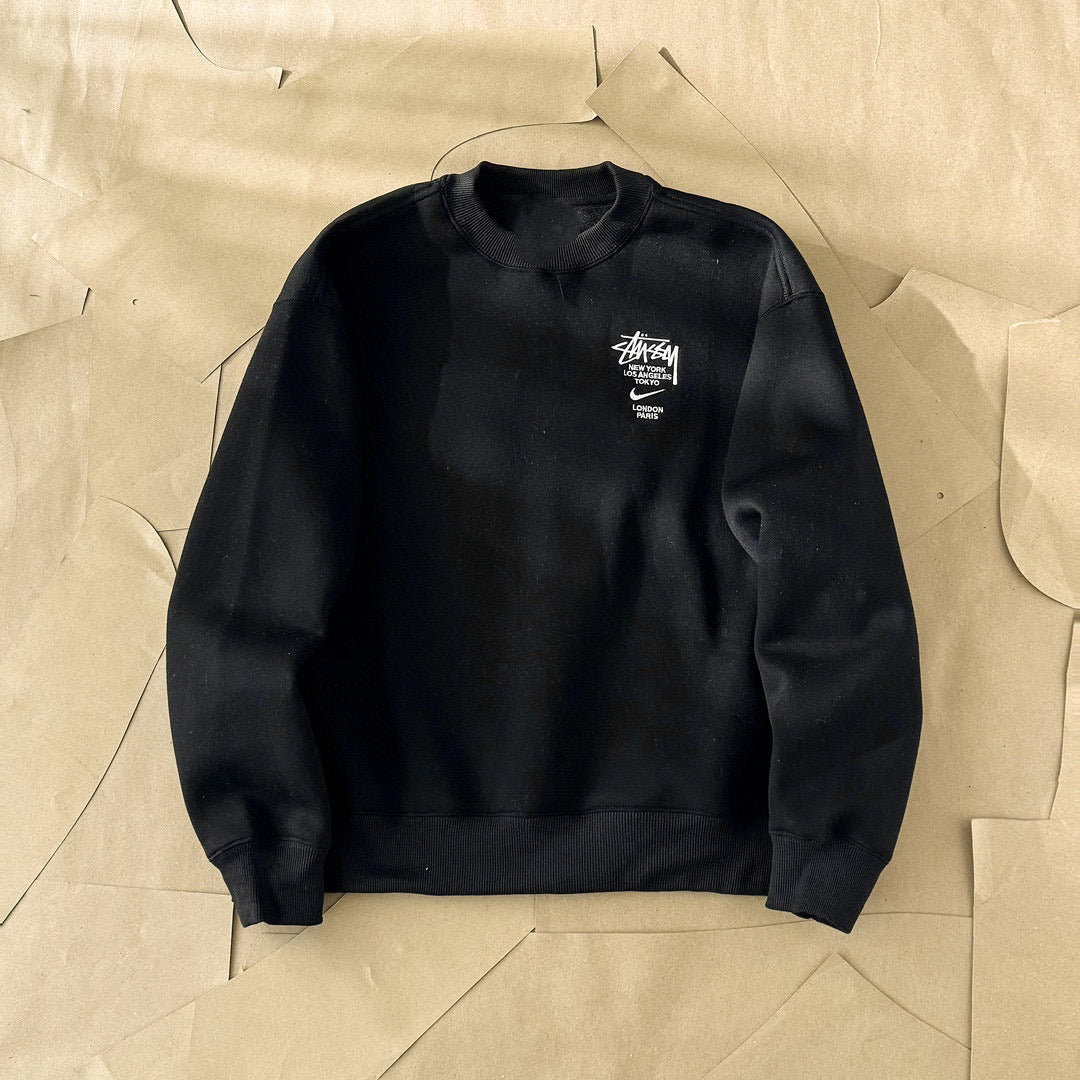 stüssy x Nike NKXStty retro co-branded solid color embroidery logo plus fleece warm round neck pullover sweatshirt gray fleece thickened
