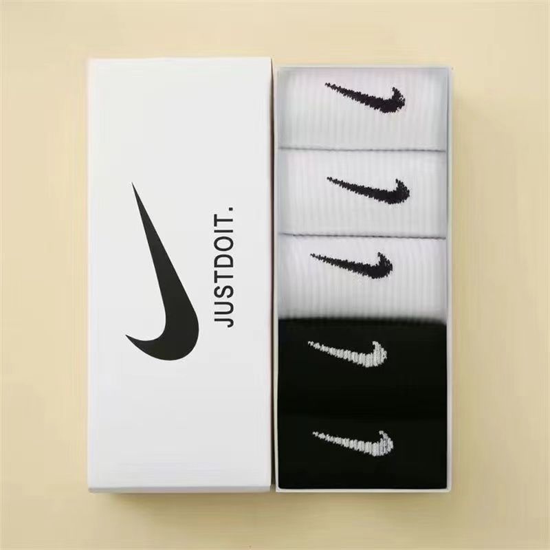 Free Nike Socks come with one shoes order Boxed socks men's and women's ins cotton anti-odor versatile medium socks autumn running sweat-absorbing sports socks student stockings