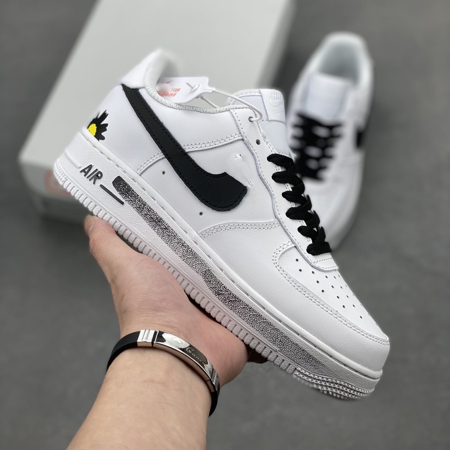 Nike shoes High Quality Force 1 Panda Prank Quan Zhilong Daisy Air Force No. 1 Board Shoes Men and Women Vintage Sneakers