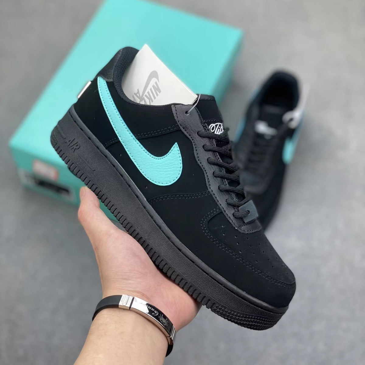 Nike Putian High Quality AF1 Air Force One Valentine's Day White Hook Male and Female Couple Campus Versatile Heightened Athletic Board Shoes