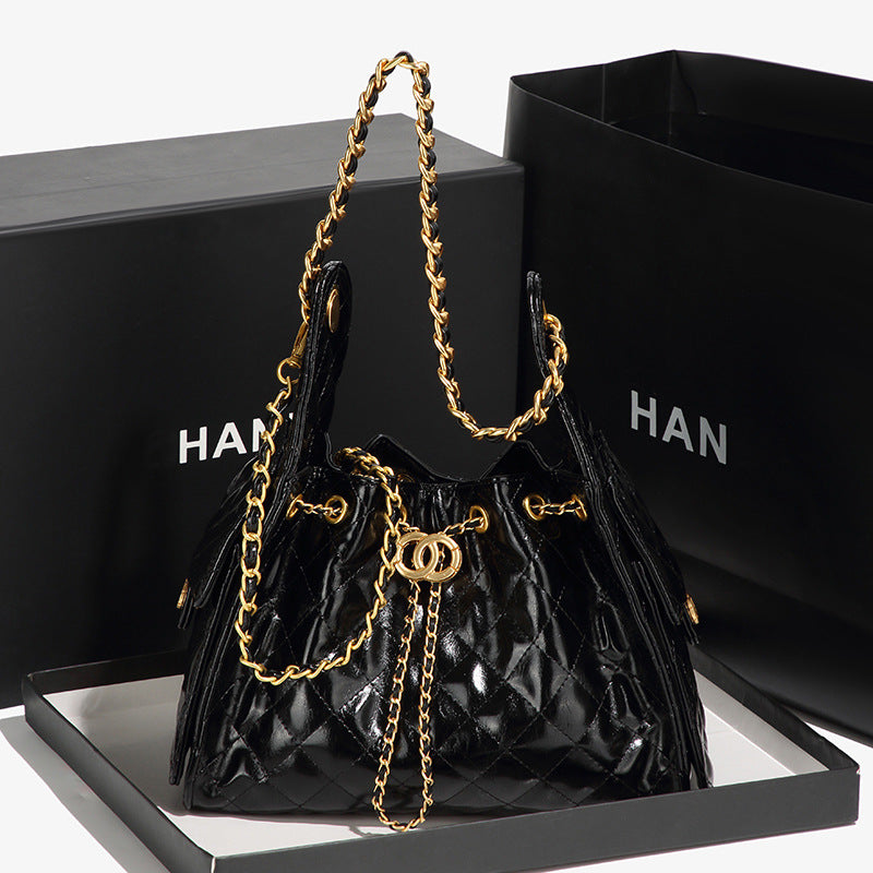 Chanel 2026 New Lingge Chain Oil Wax Leather Small Fragrance Tote Lingge DIY Chain Armpit Large Capacity Shoulder Bag