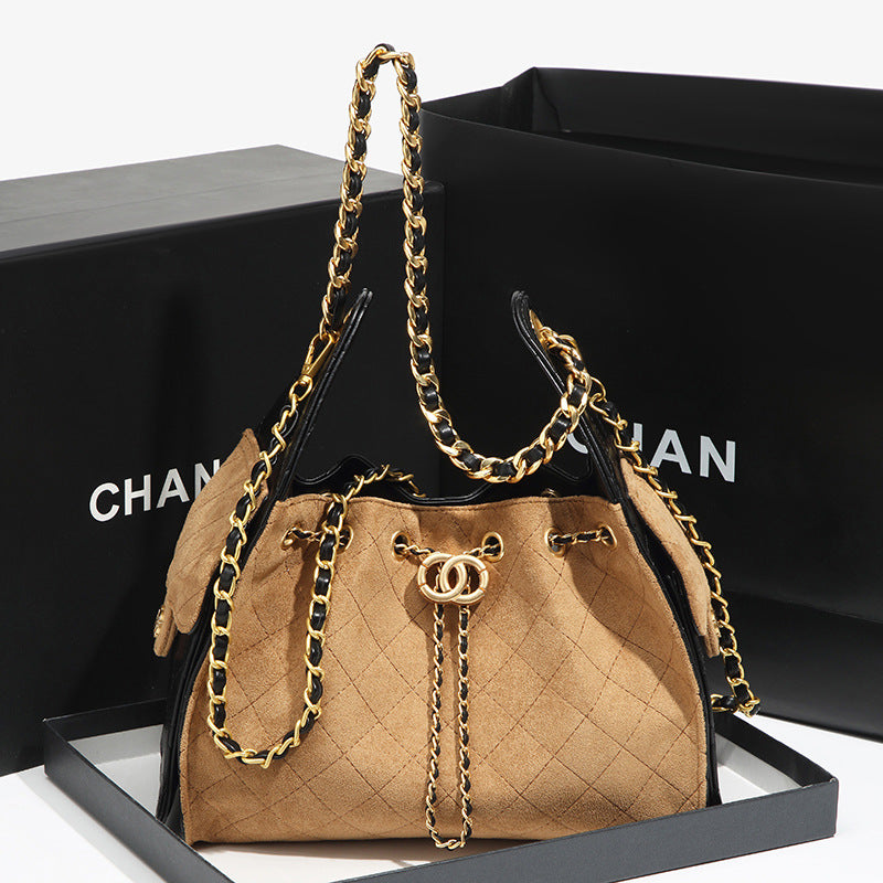 Chanel 2026 New Lingge Chain Oil Wax Leather Small Fragrance Tote Lingge DIY Chain Armpit Large Capacity Shoulder Bag