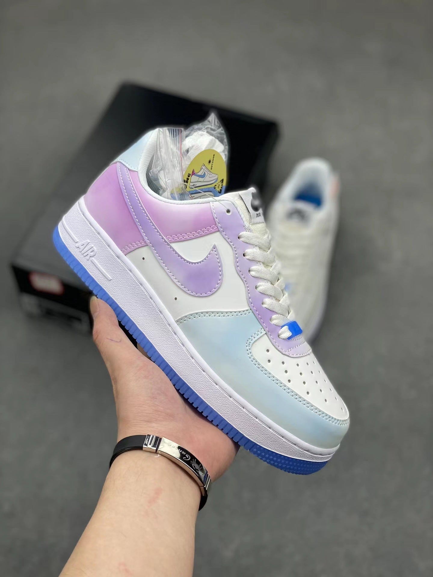 Nike Putian High Quality AF1 Air Force One Valentine's Day White Hook Male and Female Couple Campus Versatile Heightened Athletic Board Shoes