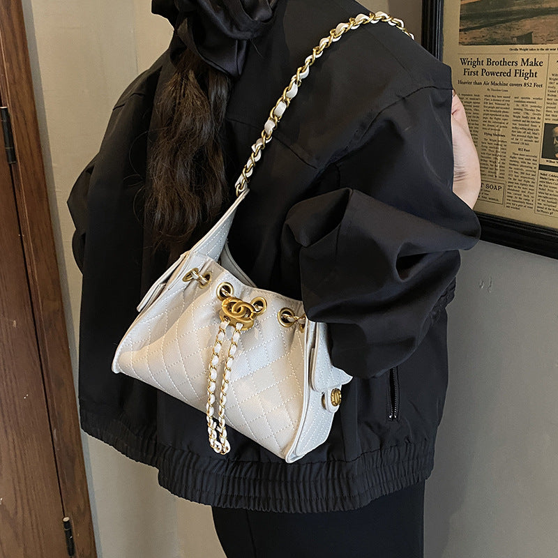 Lingge chain bag women's 2025 new crossbody bag autumn and winter niche design is popular this year