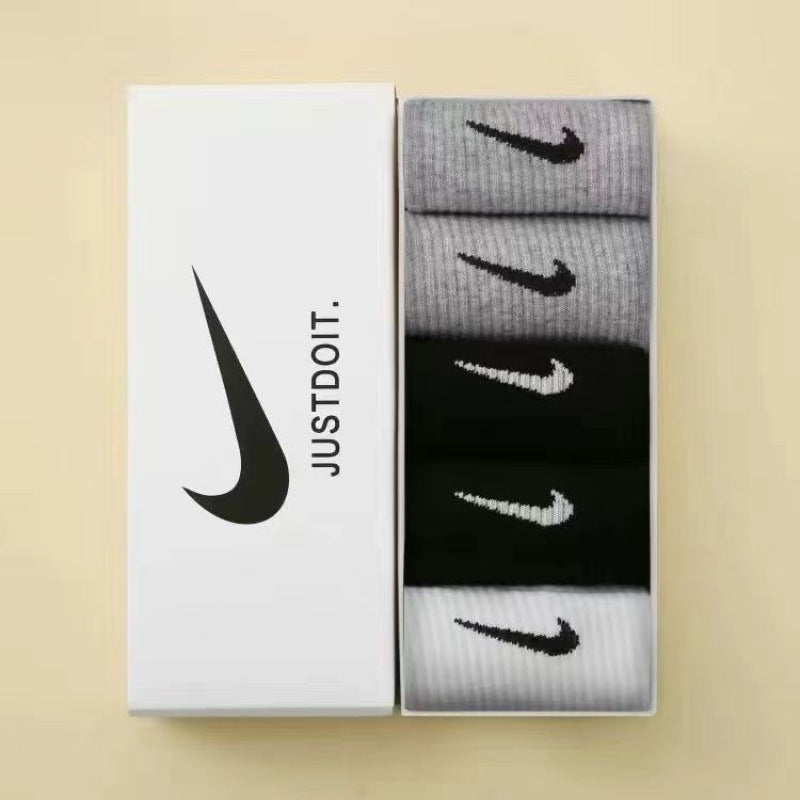 Free Nike Socks come with one shoes order Boxed socks men's and women's ins cotton anti-odor versatile medium socks autumn running sweat-absorbing sports socks student stockings