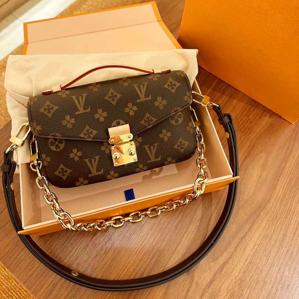 LV Original standard chip version 2025 new high version L leather women's bag small postman one shoulder crossbody bag V chain