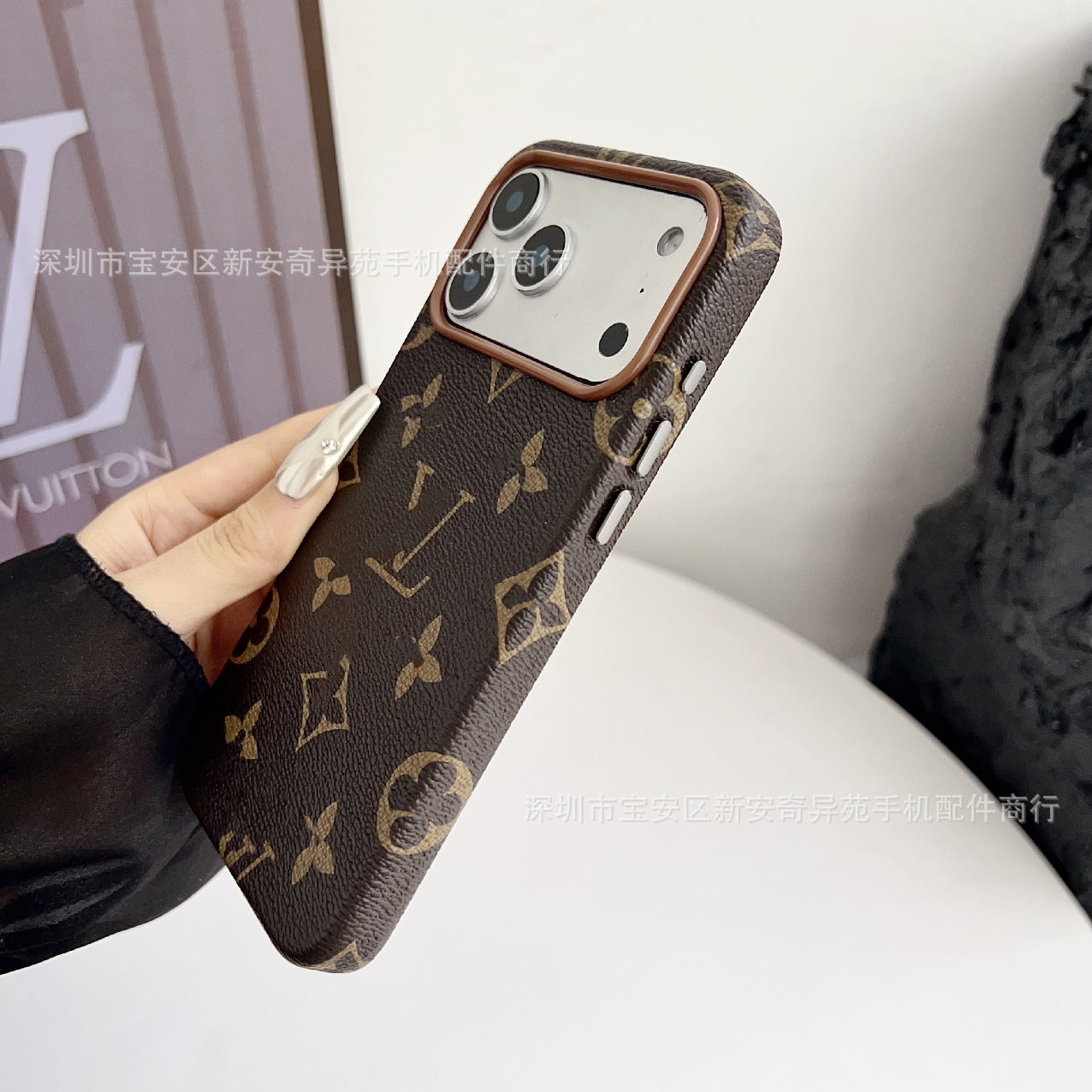 LV Light luxury denim trendy brand mobile phone case for iPhone17Promax new all-inclusive Apple 16 phone case