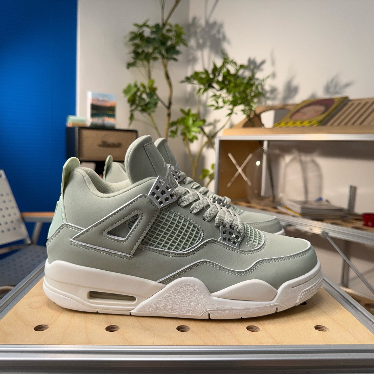 shoes High Quality AJ4 Mid-Top Retro Casual Sports Basketball Shoes Comfortable Cushioning Abrasion Resistant Outdoor Shoes Pink Black Couple Shoes
