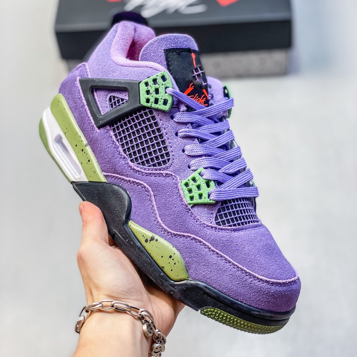 shoes High Quality AJ4 Mid-Top Retro Casual Sports Basketball Shoes Comfortable Cushioning Abrasion Resistant Outdoor Shoes Pink Black Couple Shoes