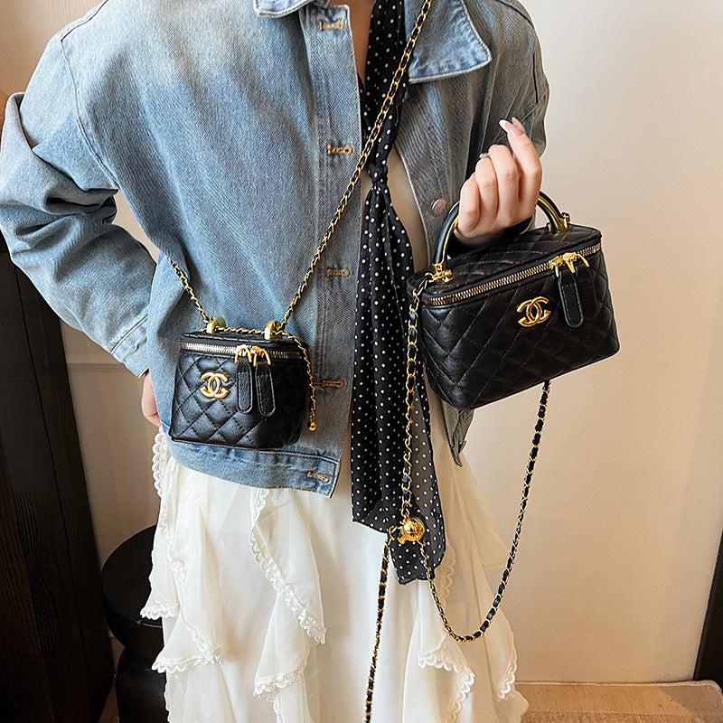 Gucci Spring 2025 new diamond lattice embroidered thread chain women's bag fashionable commuter shoulder square bag crossbody bag