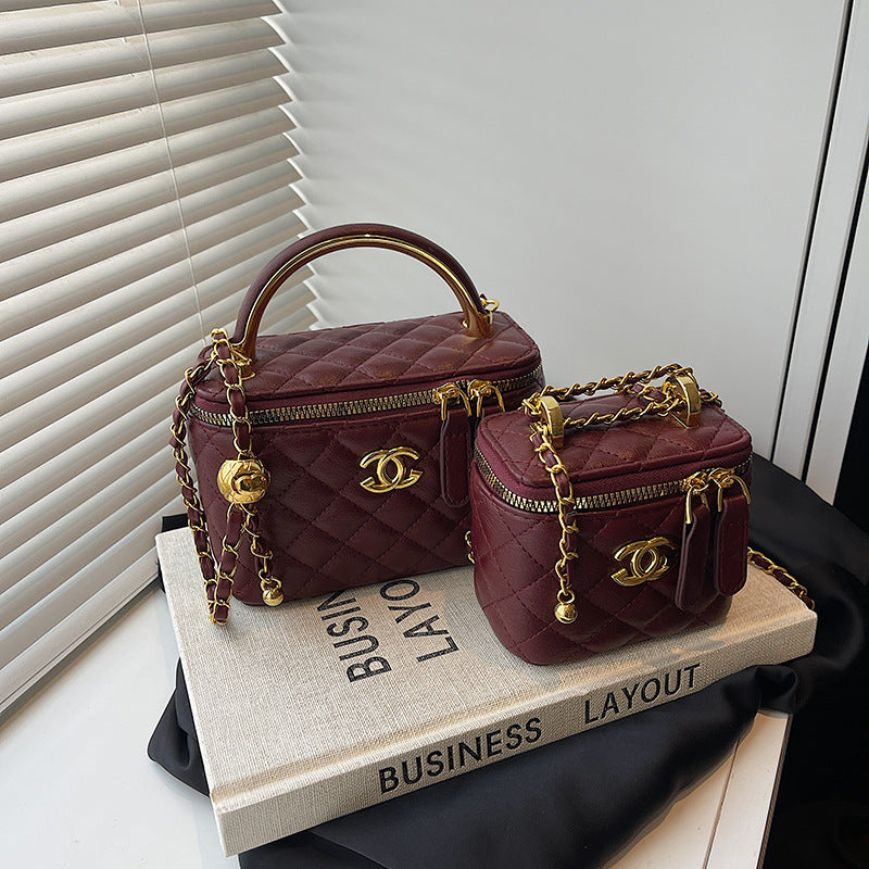 Gucci Spring 2025 new diamond lattice embroidered thread chain women's bag fashionable commuter shoulder square bag crossbody bag