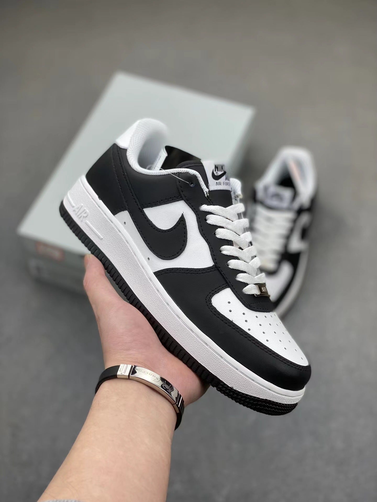 Nike Putian High Quality AF1 Air Force One Valentine's Day White Hook Male and Female Couple Campus Versatile Heightened Athletic Board Shoes