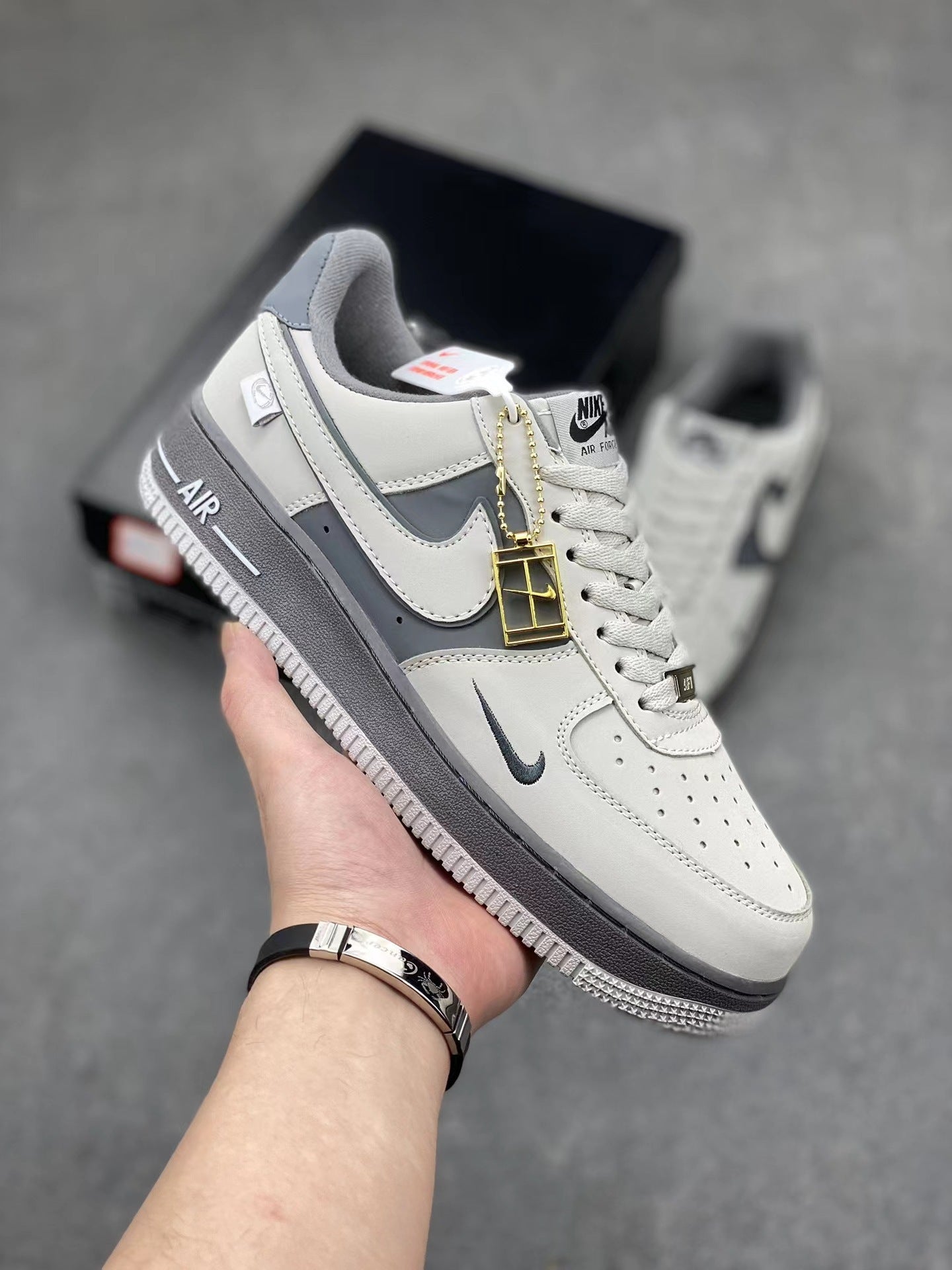Nike Putian High Quality AF1 Air Force One Valentine's Day White Hook Male and Female Couple Campus Versatile Heightened Athletic Board Shoes