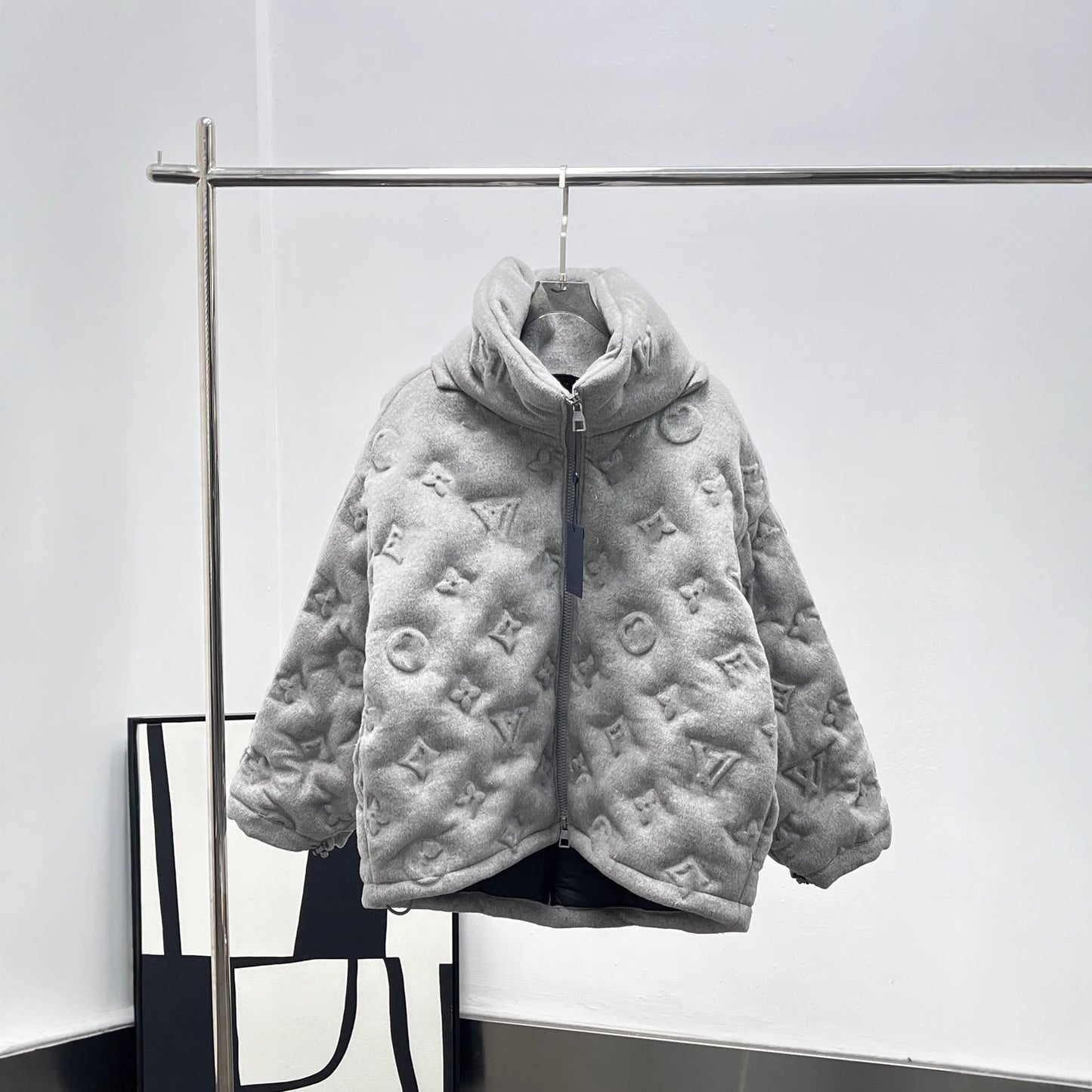 LV 2026 European and American style autumn and winter letter jacquard embossed embossed wool fluffy down jacket fashion men's and women's jackets