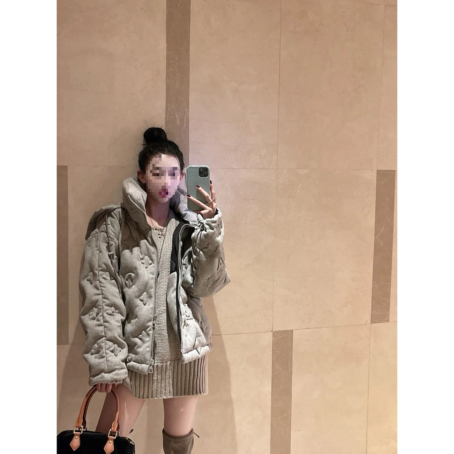 LV 2026 European and American style autumn and winter letter jacquard embossed embossed wool fluffy down jacket fashion men's and women's jackets