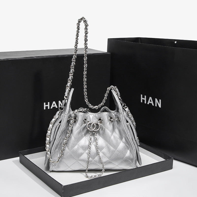 Chanel 2026 New Lingge Chain Oil Wax Leather Small Fragrance Tote Lingge DIY Chain Armpit Large Capacity Shoulder Bag
