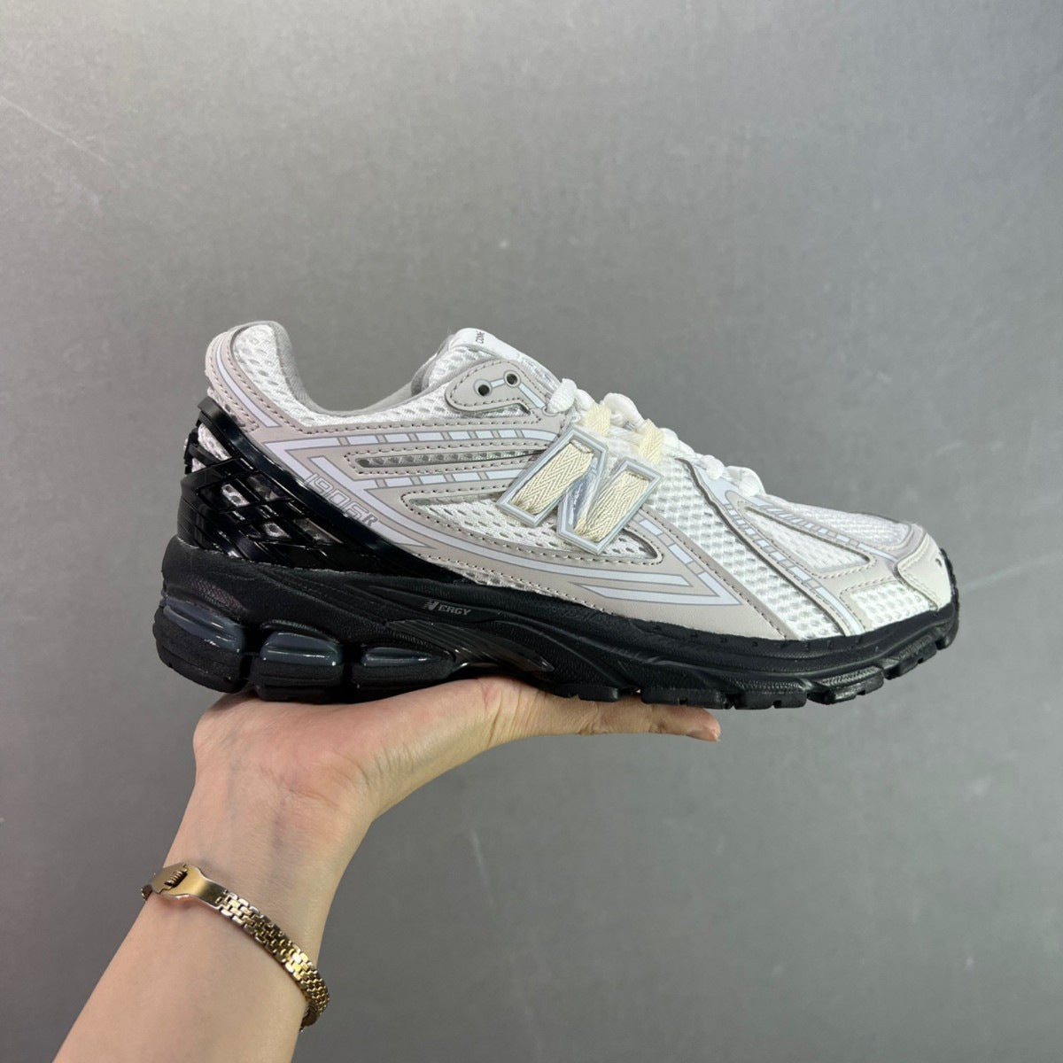 New Balance 1906R Fashion Mesh Breathable Low Top Running Shoes High Quality Versatile Durable Sneakers For Men & Women