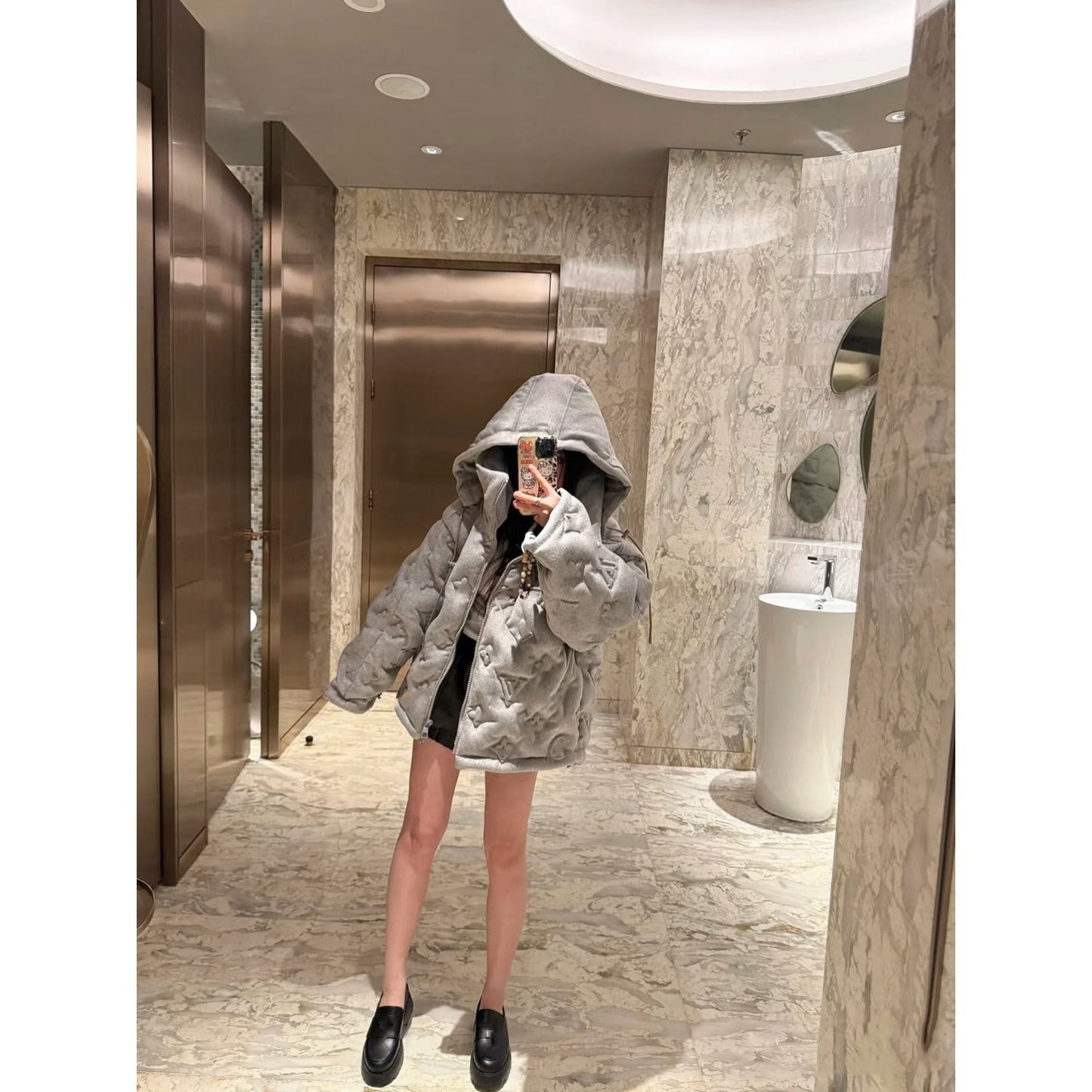 LV 2026 European and American style autumn and winter letter jacquard embossed embossed wool fluffy down jacket fashion men's and women's jackets