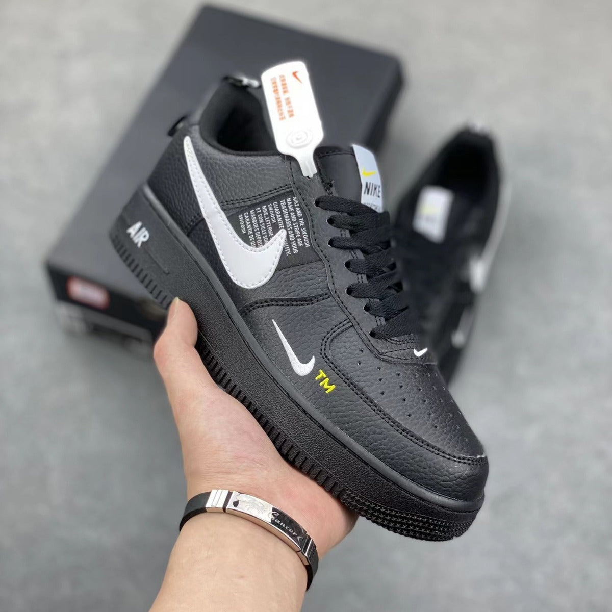 Nike Putian High Quality AF1 Air Force One Valentine's Day White Hook Male and Female Couple Campus Versatile Heightened Athletic Board Shoes