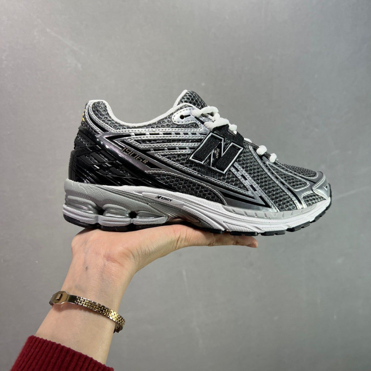 New Balance 1906R Fashion Mesh Breathable Low Top Running Shoes High Quality Versatile Durable Sneakers For Men & Women