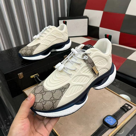 Gucci Europe's new light luxury fashion casual shoes, lightweight, breathable, comfortable sneakers, versatile personality, thick-soled running men's shoes