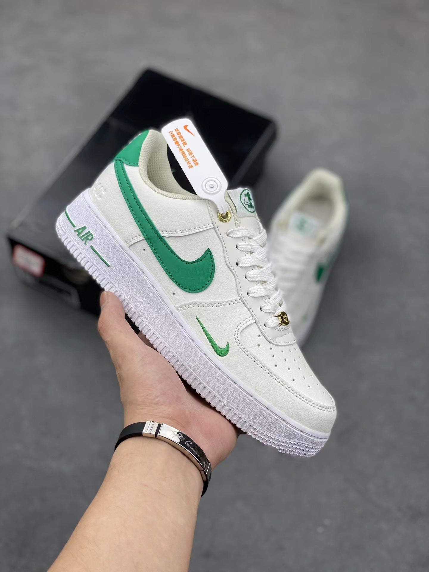 Nike Putian High Quality AF1 Air Force One Valentine's Day White Hook Male and Female Couple Campus Versatile Heightened Athletic Board Shoes